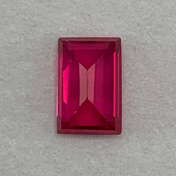 Beautiful rose baguette ruby - Picture 14 of 15